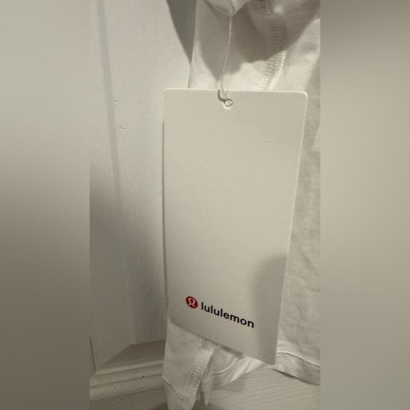 lululemon athletica White classic fit cotton blend Short Sleeve Tee womens - Picture 5 of 5